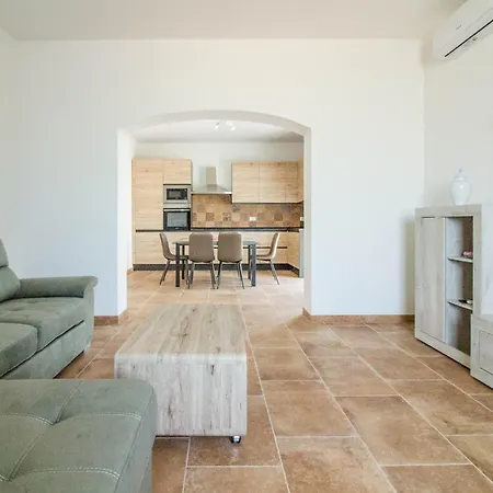 Guesthost - Lovely And Comfy By The Vineyard