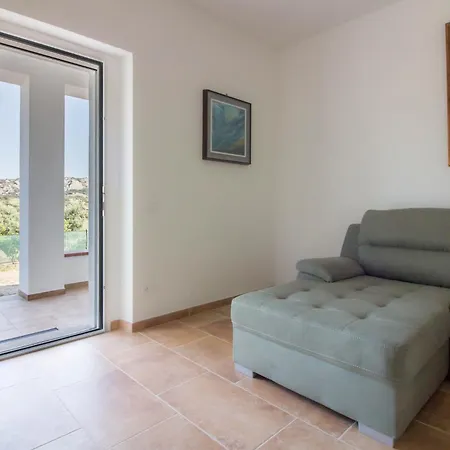Guesthost - Lovely And Comfy By The Vineyard Arzachena