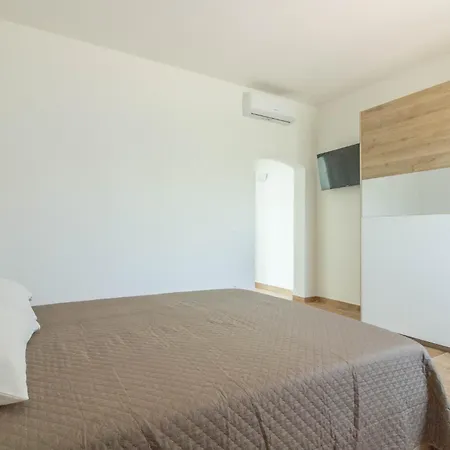 Guesthost - Lovely And Comfy By The Vineyard Arzachena
