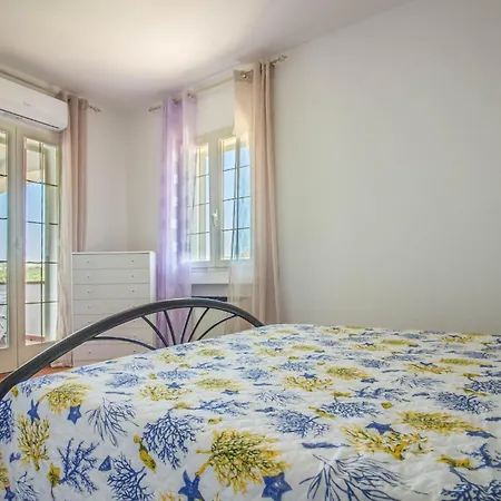 Lägenhet Guesthost - Lovely And Comfy By The Vineyard