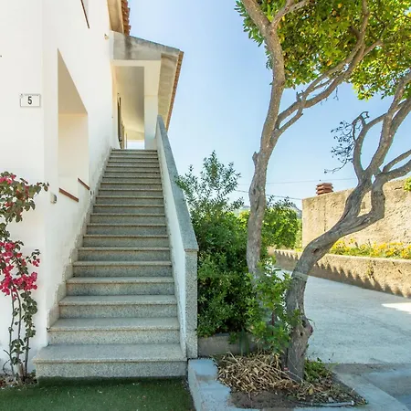 Guesthost - Lovely And Comfy By The Vineyard Arzachena